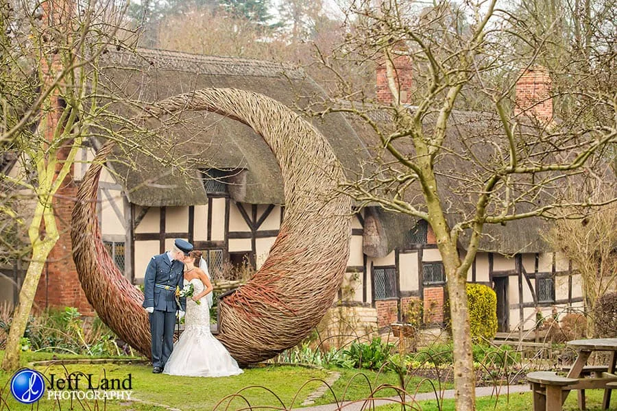 Stratford-upon-Avon, Warwickshire, Macdonald Alveston Manor, Wedding Photographer, Wedding Photography, Event, Anne Hathaway Cottage, Shottery
