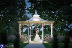 Read more about the article Low Light Wedding Photographer