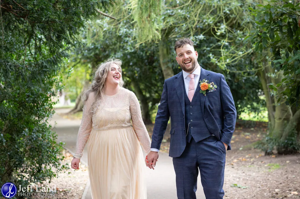 Natural Fun Wedding Photography Stratford upon Avon