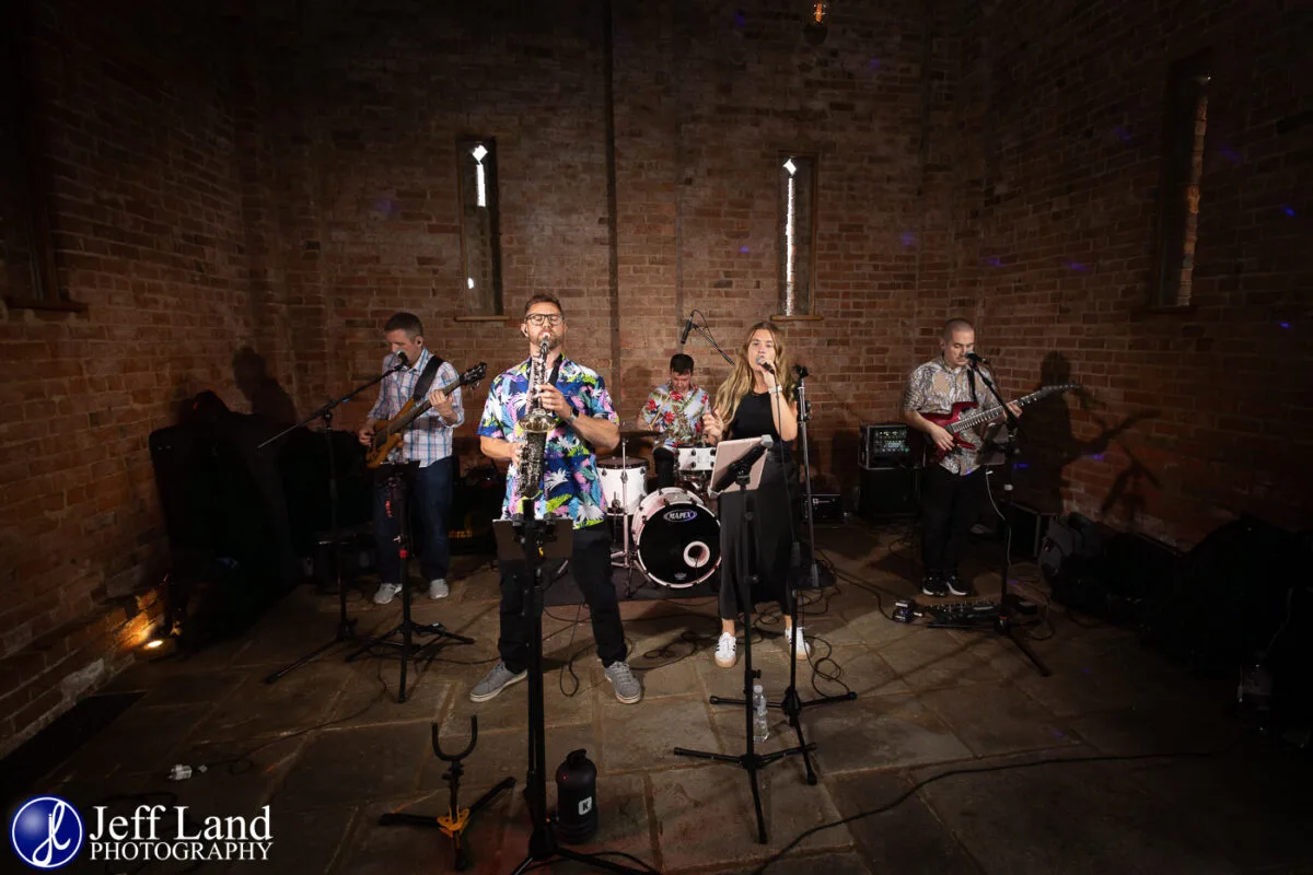 Mickleton Hills Farm Wedding Photography live band