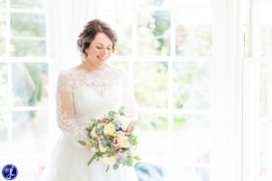 Read more about the article 100 Bridal Portrait Photography Ideas